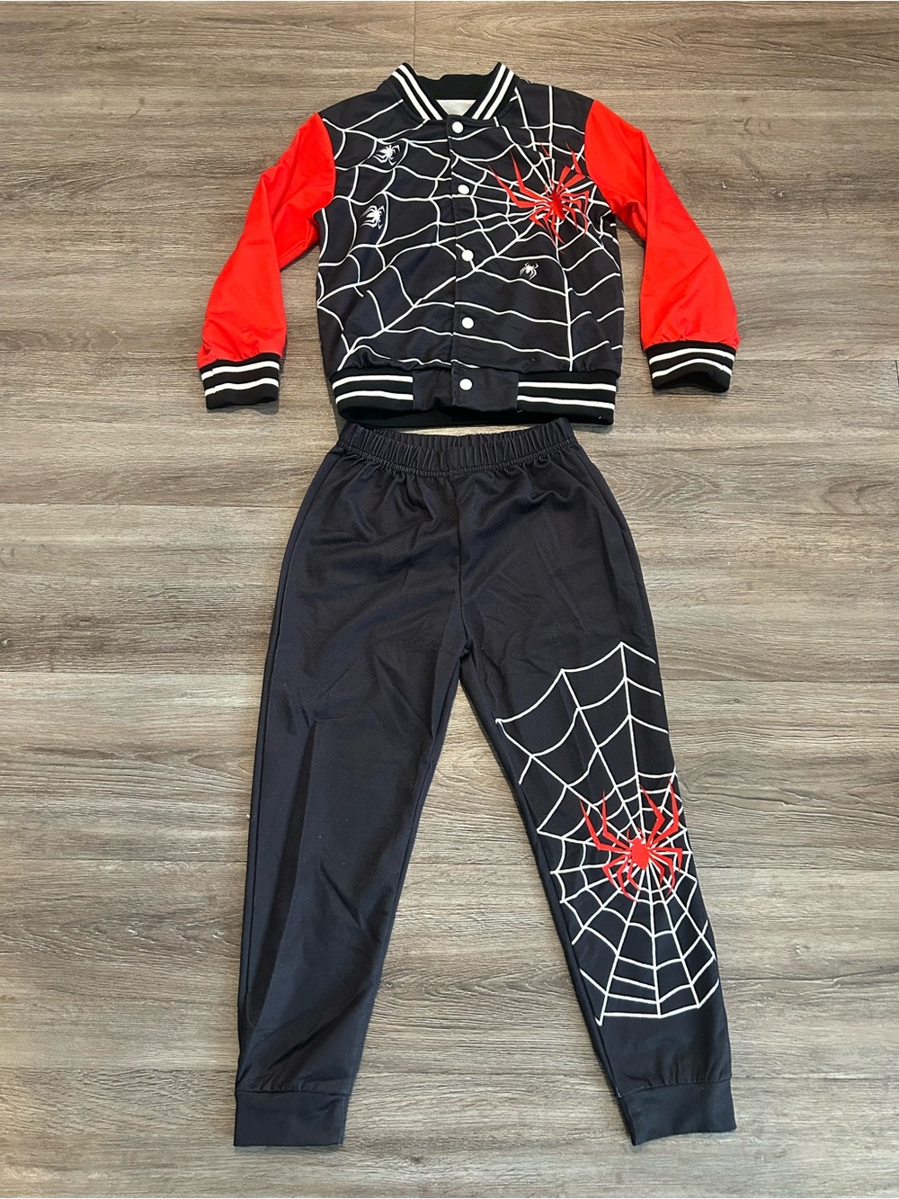Kids Black and Red Spider Man Jacket & Pants Set Size 5/6